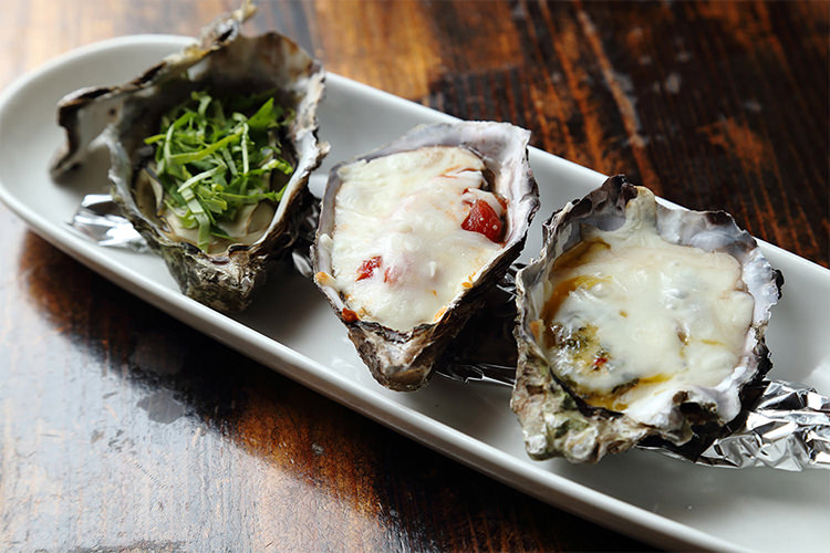 殻付焼き牡蠣 牡蠣ングダム 広島はしご牡蠣