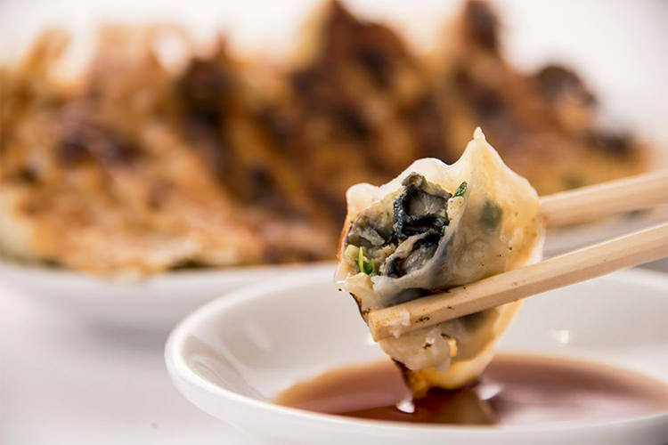 牡蠣餃子 牡蠣ングダム 広島はしご牡蠣