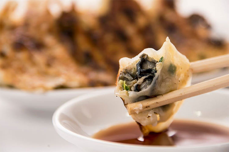 牡蠣餃子 牡蠣ングダム 広島はしご牡蠣