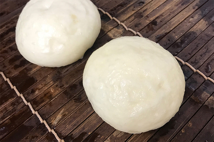 牡蠣入り肉まん 牡蠣ングダム 広島はしご牡蠣