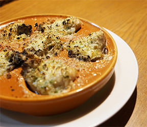 牡蠣のエスカルゴ風ガーリックバター焼き 牡蠣ングダム 広島はしご牡蠣