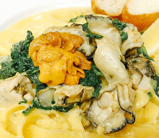 広島県産牡蠣とウニホウレンのクリームソース 牡蠣ングダム 広島はしご牡蠣