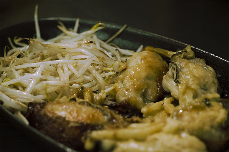 カキ鉄板焼 牡蠣ングダム 広島はしご牡蠣